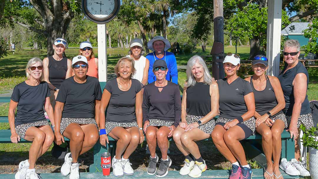 Courtside Tennis in Venice group photo of players