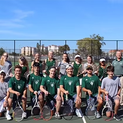 Courtside Tennis Club, Venice, Florida - large group of players wearing green shirts